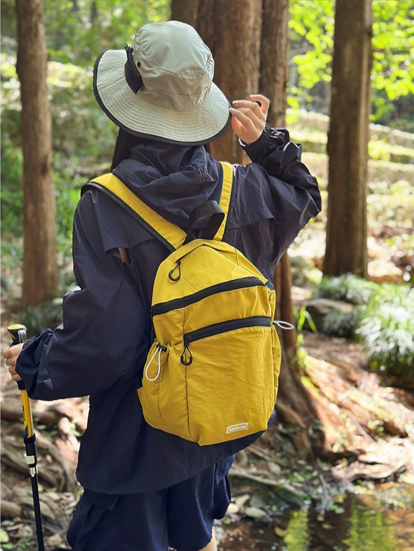 Lightweight Outdoor Daypack (Yellow & Black) - Image 2